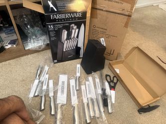 15-Piece Kitchen Knife Block Set, Stainless Steel, BlackComplete Knife Set with Chef, Bread, Santoku and Steak Knives, Sharpening Steel and Black Wood