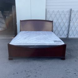 CAL KING BED $460