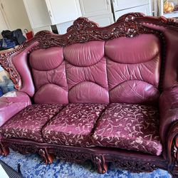Elegant Italian Furniture 