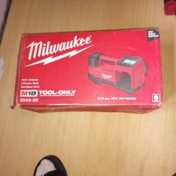 M18 Milwaukee Inflator