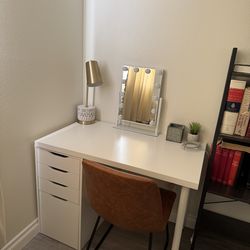 Includes plug in lights vanity