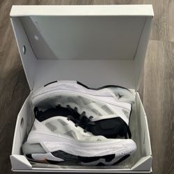 Jordan XXXVII size 13