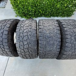 33x12.5x18 Toyo All Terrains