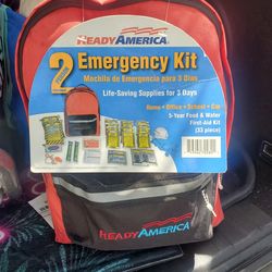 Ready America Car Emergency Kit