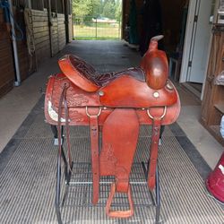 Saddle King Saddle