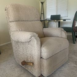 la-z-boy  recliners