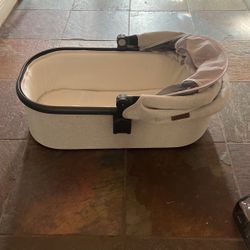 Uppababy Bassinet - New