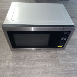 Panasonic Microwave 1100w High power