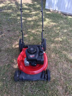 PUSH MOWER YARDMACHINES NOT SELPROPELLED NO BAG GOOD CONDITION