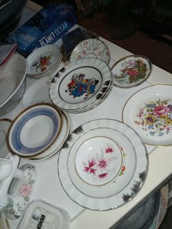 Decor plate 2 for 1 dollars