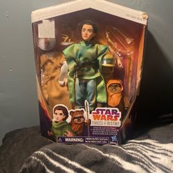 Star Wars Princess Leia And Ewok 