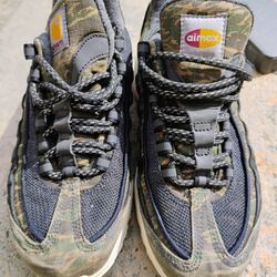 Nikes Size 4