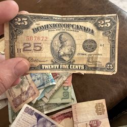 Vintage Foreign Currency Collection + 1923 Canada 25¢ Note 💰