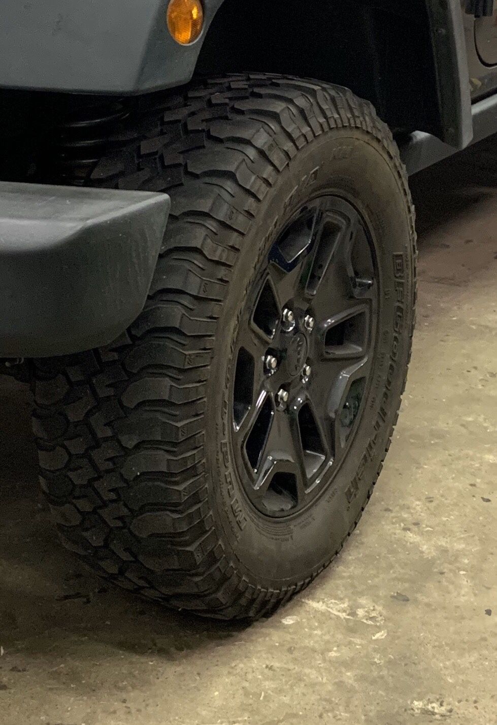 Jeep Wrangler Willy stock black wheels 2013-2018. Five 17’ 9118 black gloss.
