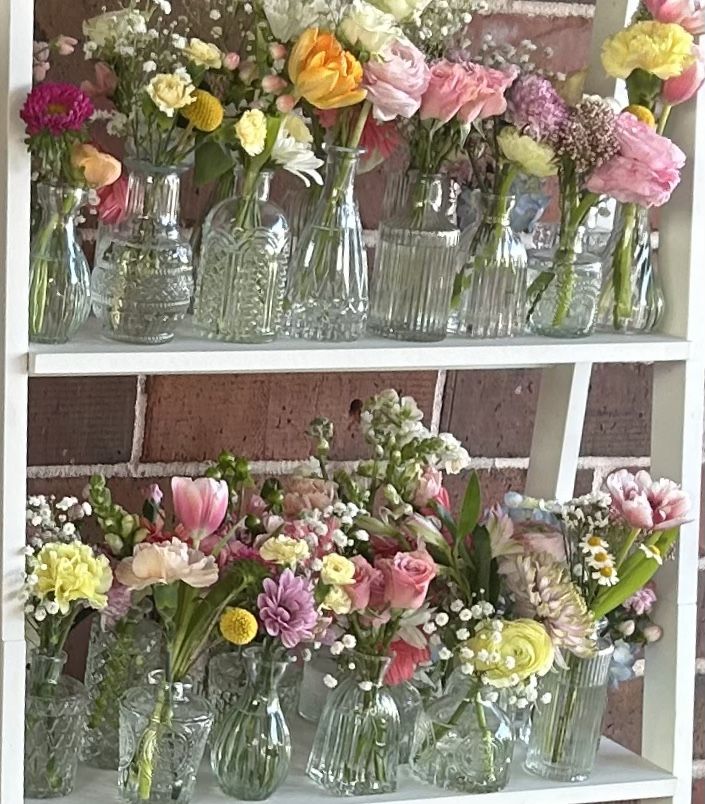 93 Bud Vases