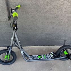 Kids Mongoose Scooter Like New