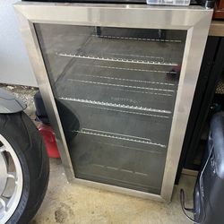 Bar refrigerator