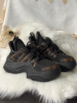 Tenis shoes