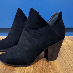 Fergalicious - Fergie Women’s Ankle Boots - Size 9.5