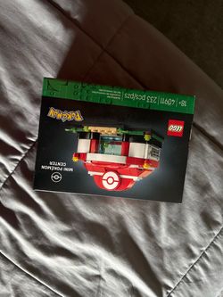 LEGO Pokémon Mini Pokémon Center Set 40911