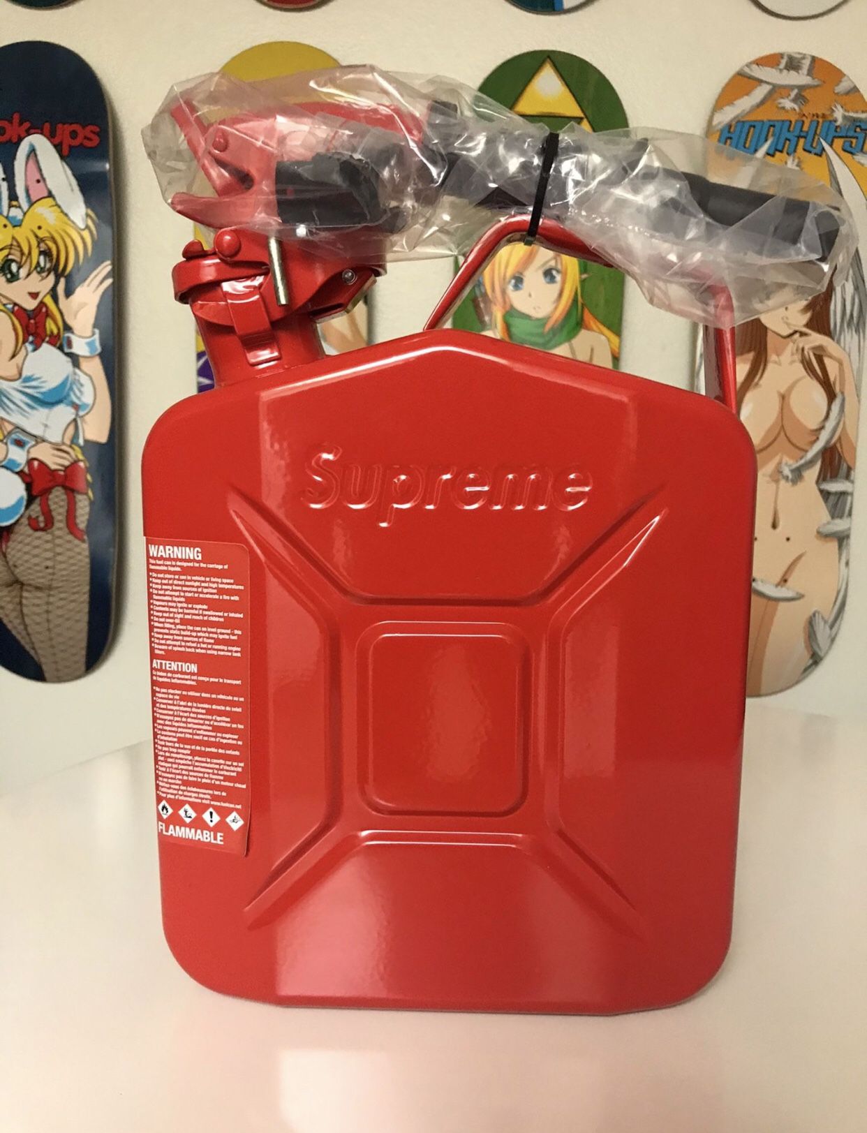 SUPREME GASOLINE JERRY CAN WAVIAN BRAND NEW IN HAND