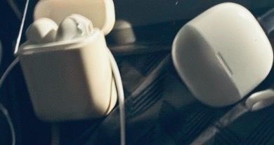 Apple air pods