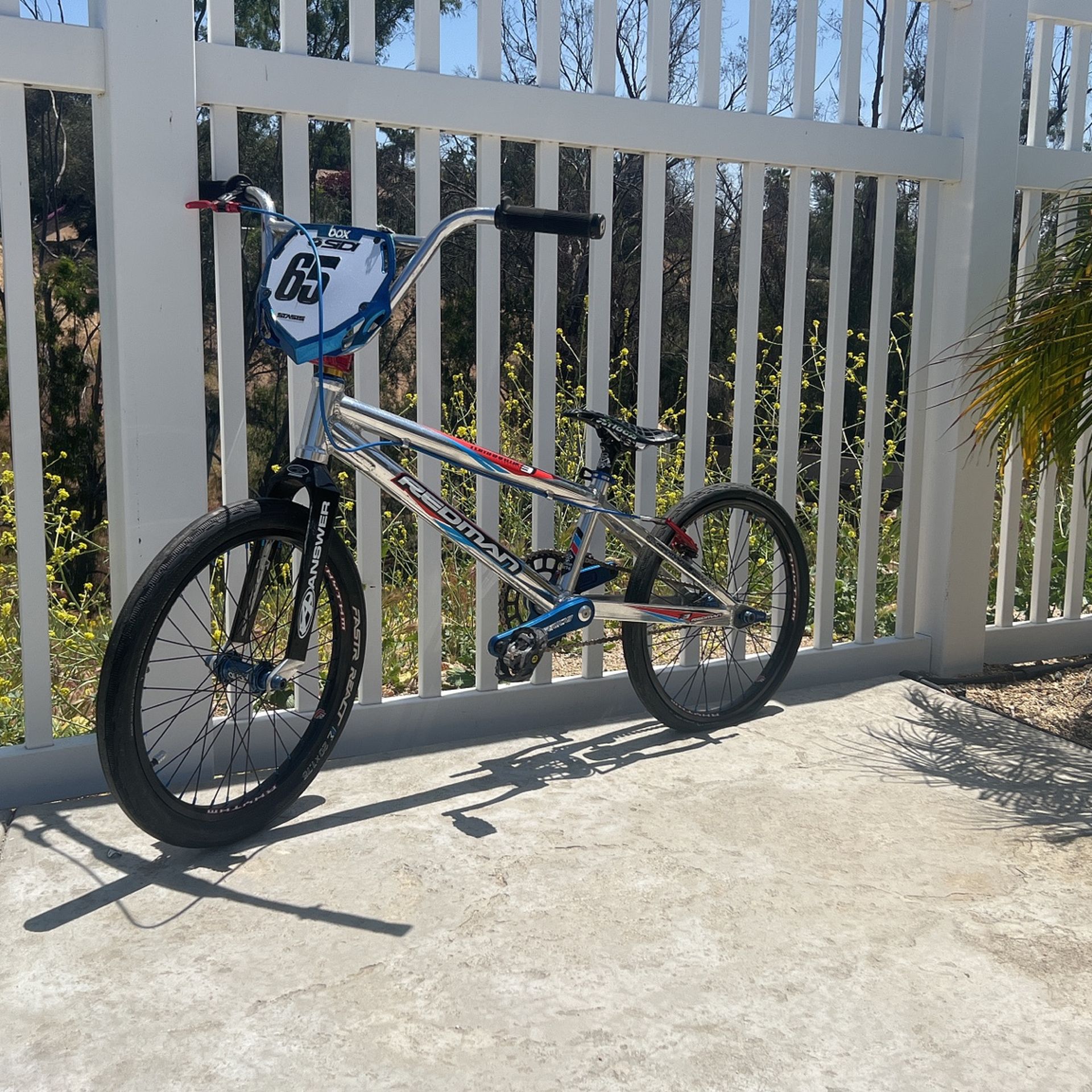 Red Men Tomahawk 3 Bike