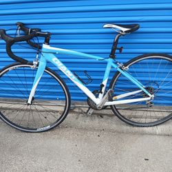 Giant Avail 3 Road Bike