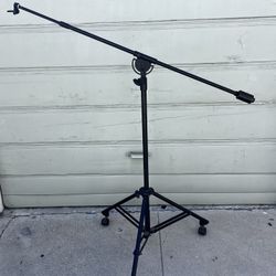 Studio Mike Stand - Weighted