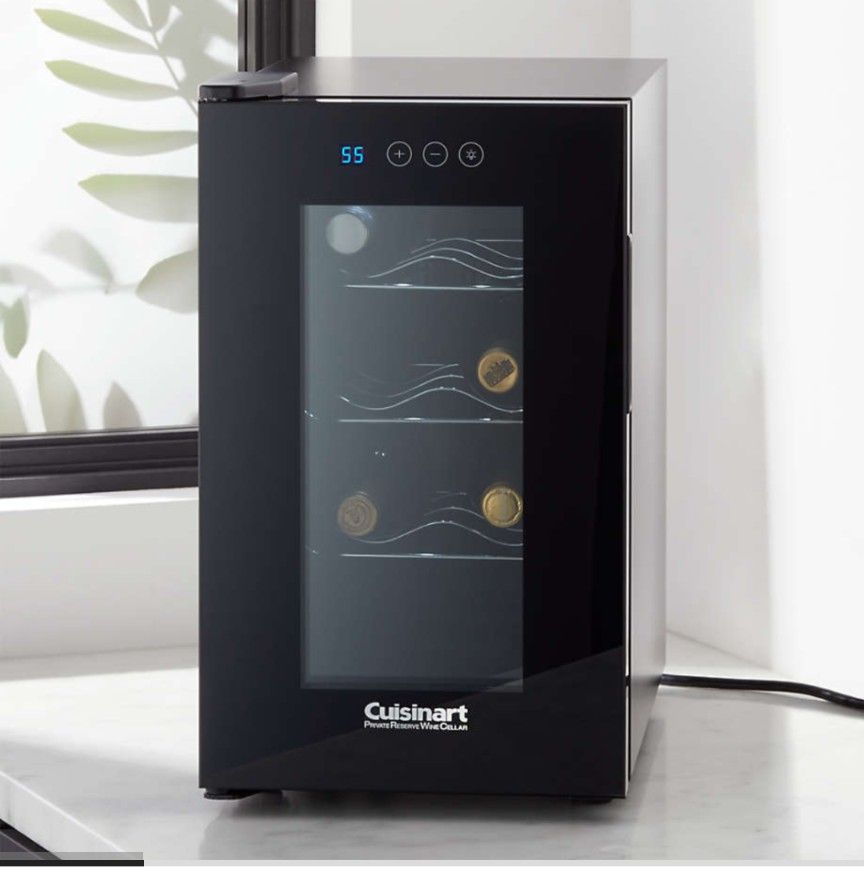 Cuisinart ® Private Reserve ® 8-Bottle Wine Cooler Fridge

(Pre-owned)