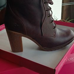 Ladies Burgundy Timberland Heel Boot