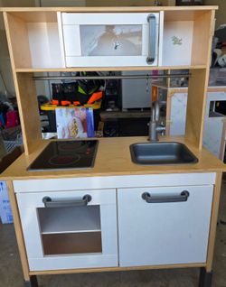 IKEA DUKTIG Play Kitchen