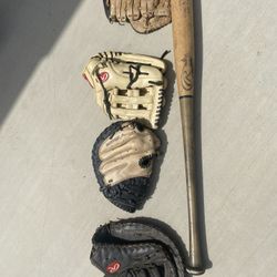 Baseball gloves