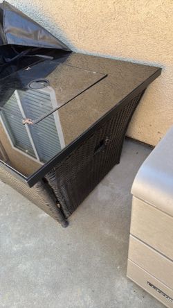 Fire Pit (gas) Never Used
