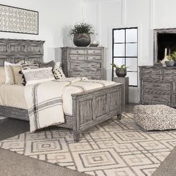 Brand New 4PC Grey Platform Bedroom Set 