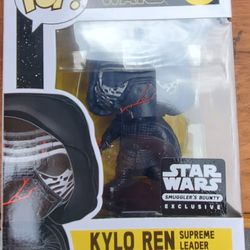 Funko Pop! 325 - Kylo Ren Supreme Leader