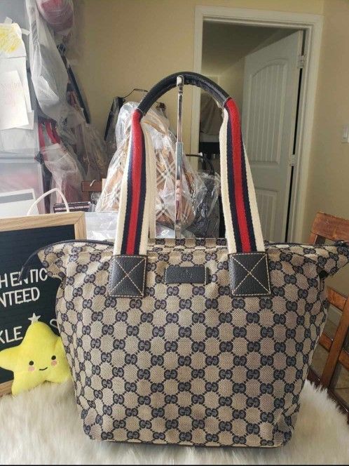Authentic GUCCI GG Sherryline Tote Handbag 👜- USED (PRE-LOVED)