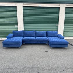 Free delivery! Blue U-Shaped Sectional Sofa/Couch! 