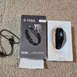 FITBIT LUXE Fitness Watch