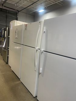 Clearance Refrigerators – Used & Dented, Warranty Included
