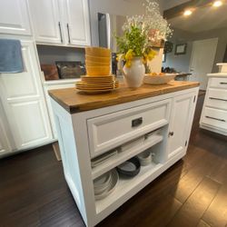 Kitchen Island /Server 