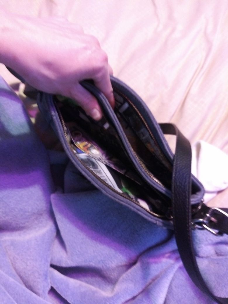 Super cute navy blue Harley Davidson crossbody