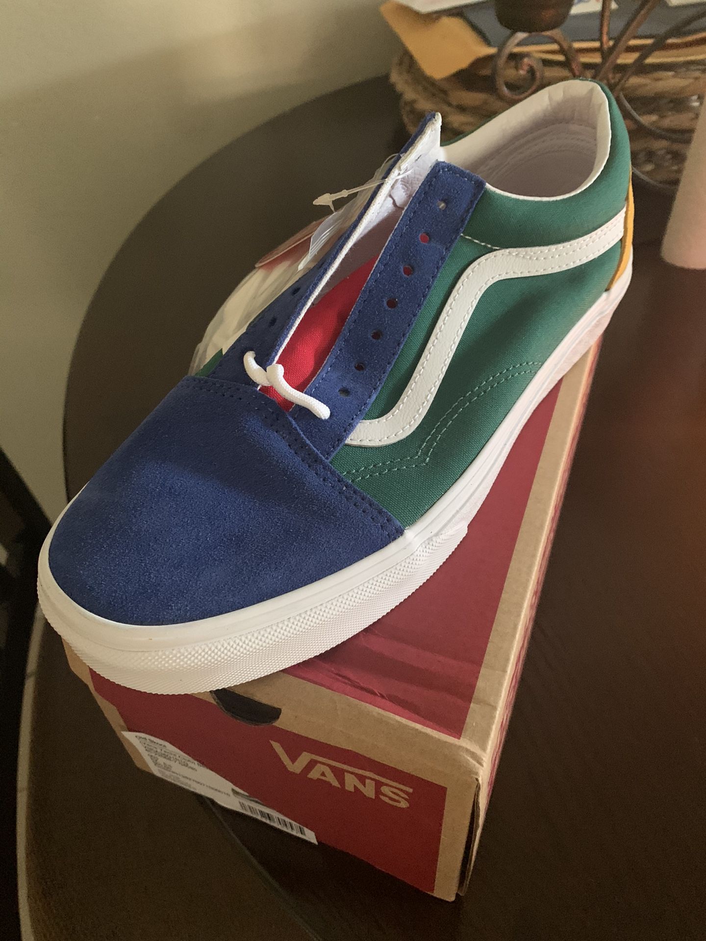 Yacht Club Vans size 8 men’s brand new