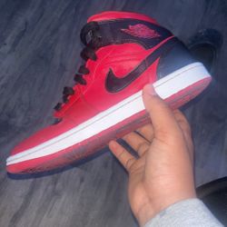 jordan 1 mid