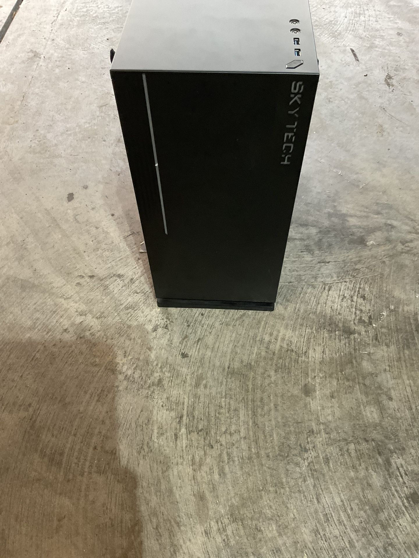 DESKTOP CASE