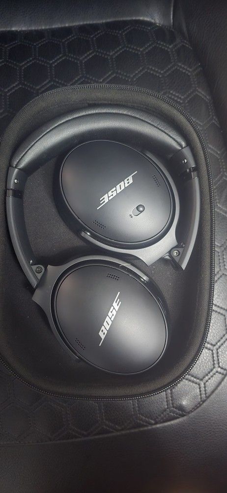 Bose Quietcomfort 45 Headphones