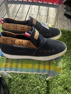 Men Shoes