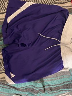 medium shorts