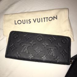 Louis Vuitton Zippy Wallet