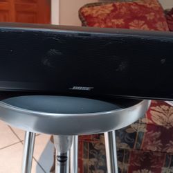 BOSE SPEAKER LIKE SOUNDBAR